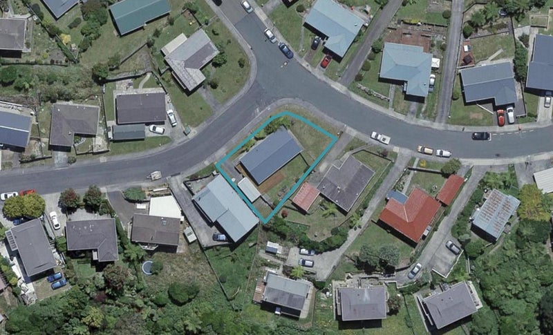 14 Cheltenham Terrace, Newlands, Wellington - Carousel 1