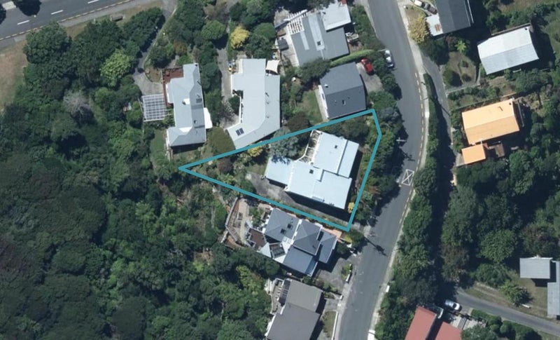 47 Mana View Road, Paremata, Porirua - Carousel 1