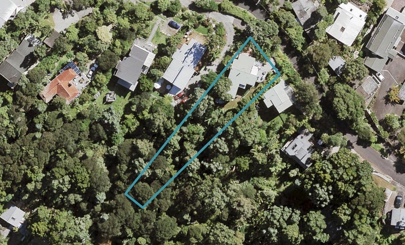 19 Opou Road, Titirangi, Auckland - Carousel 1