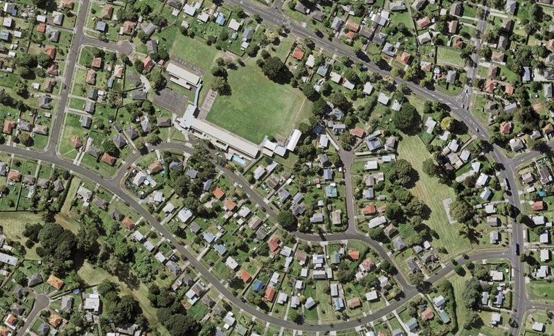 9/12 Taratoa Street, Point England, Auckland - Carousel 1
