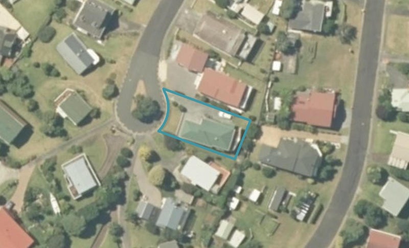 111 Titiro Place, Onemana, Whangamata - Carousel 1
