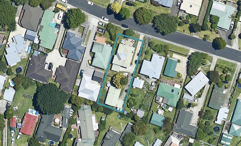 36 Robins Road, Judea, Tauranga - Carousel 1
