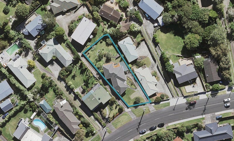 84 Coronation Road, Hillcrest, Auckland - Carousel 1