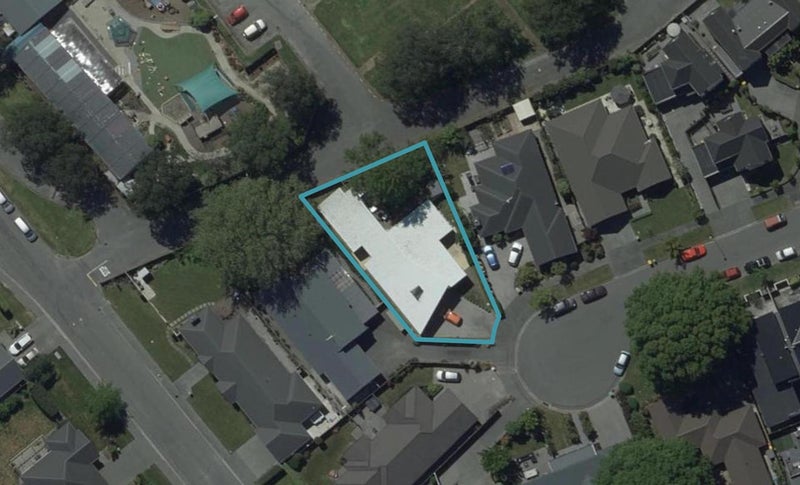 8 The Oval, Hillmorton, Christchurch - Carousel 1