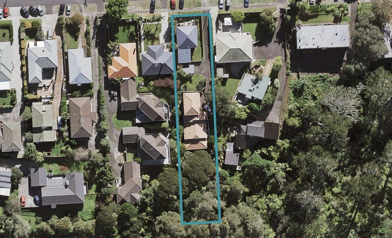 2/15 Waratah Street, Birkenhead, Auckland - Carousel 1