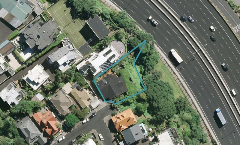 12 Amiria Street, Saint Marys Bay, Auckland - Carousel 1