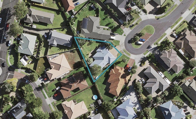 25 Crannog Fen, Wattle Downs, Auckland - Carousel 1
