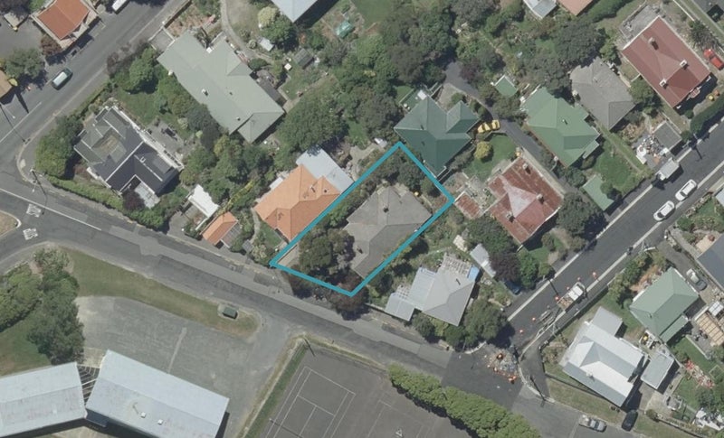 127 Opoho Road, Opoho, Dunedin - Carousel 1
