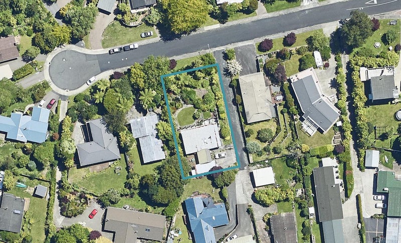 16 Solly Place, Springfield, Rotorua - Carousel 1