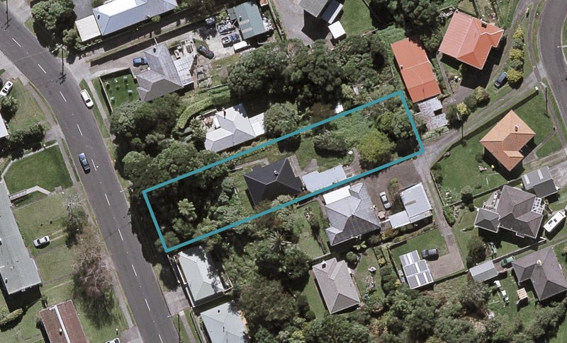 21 Seaview Road, Marfell, New Plymouth - Carousel 1