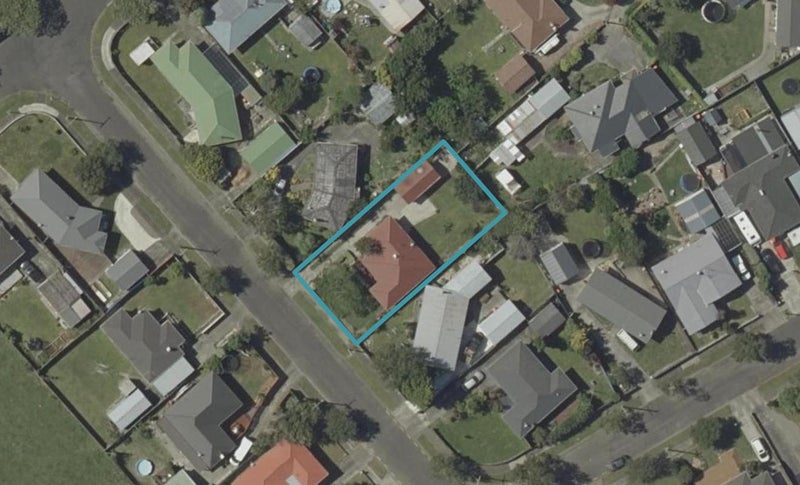 42 Tararua Terrace, Cloverlea, Palmerston North - Carousel 1