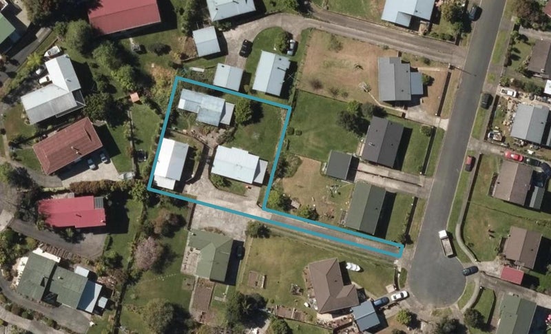 2/18 Chester Avenue, Onerahi, Whangarei - Carousel 1