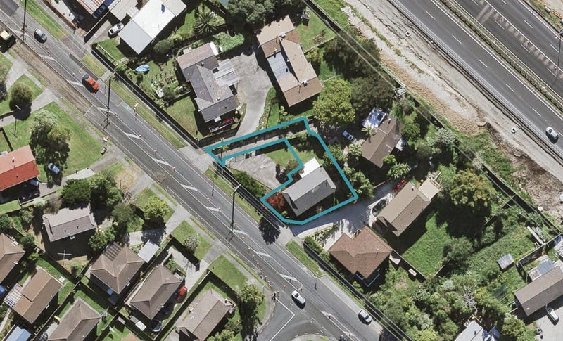 268 Triangle Road, Massey, Auckland - Carousel 1