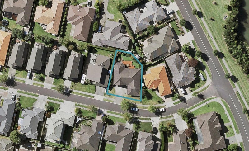 5 Lilybank Crescent, East Tamaki, Auckland - Carousel 1