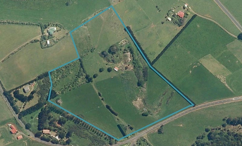 36 Manukau Heads Road, Waiuku - Carousel 1
