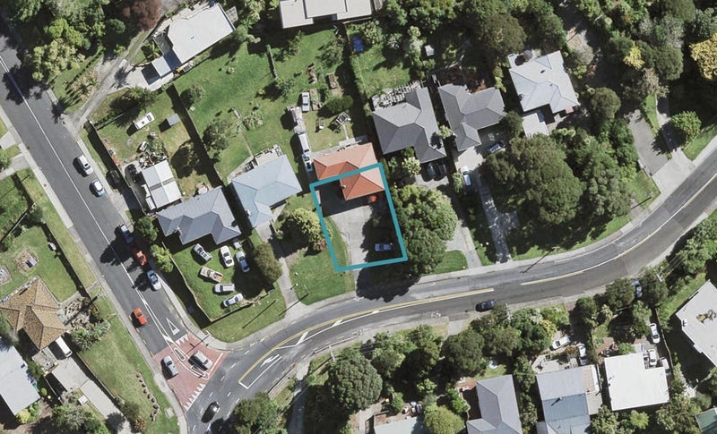 45 Atkinson Road, Titirangi, Auckland - Carousel 1