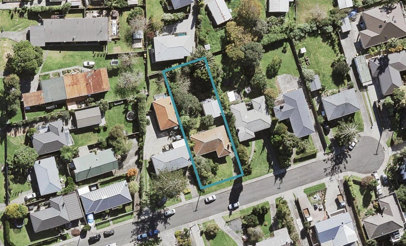 6 Utting Street, Birkdale, Auckland - Carousel 1
