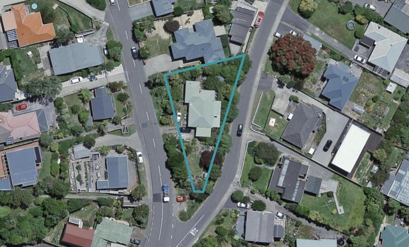 2 Clifford Road, Johnsonville, Wellington - Carousel 1