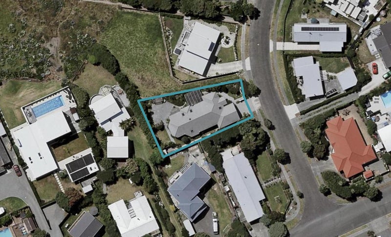 3 Olliver Grove, Waikanae Beach, Waikanae - Carousel 1