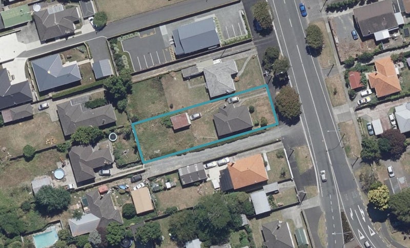 9 Galloway Street, Hamilton East, Hamilton - Carousel 1