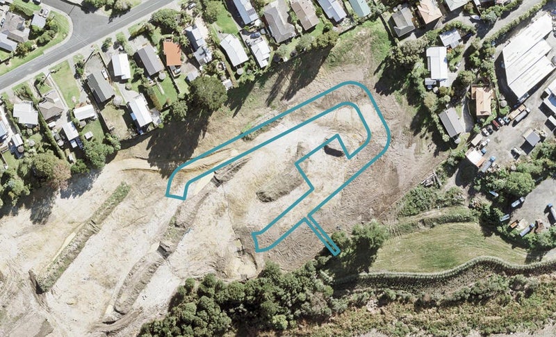 12 Whenuateitei Crescent, Stanmore Bay, Whangaparāoa - Carousel 1