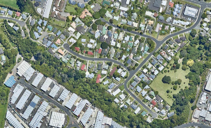 9C Redmond Street, Judea, Tauranga - Carousel 1