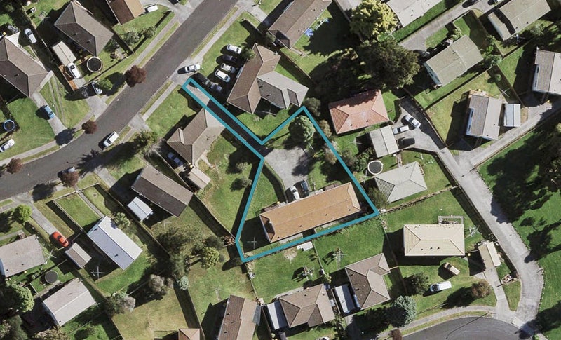 15A Felicia Place, Wiri, Auckland - Carousel 1