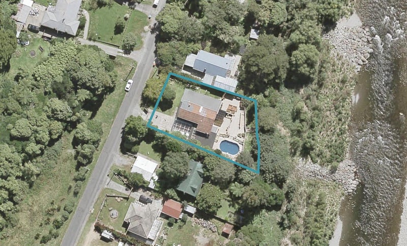 27 Bridge Road, Birchville, Upper Hutt - Carousel 1
