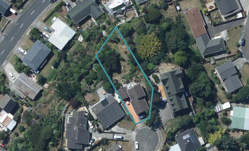 31 Kinloch Place, Papakowhai, Porirua - Carousel 1