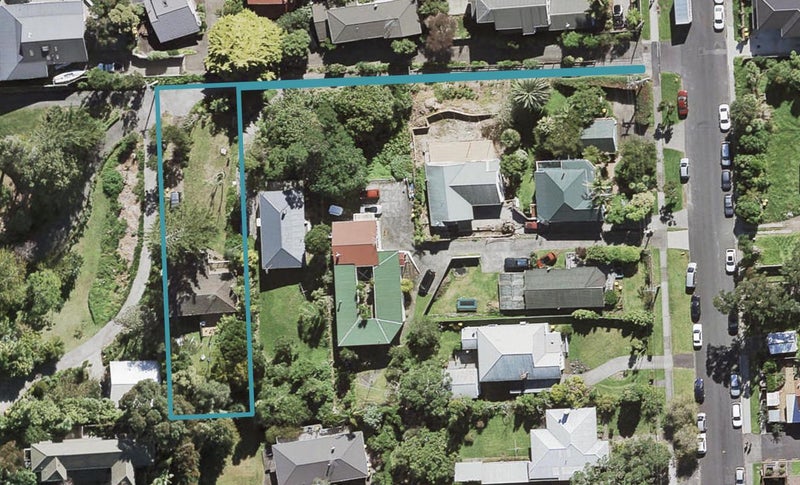 18B Roseberry Avenue, Birkenhead, Auckland - Carousel 1