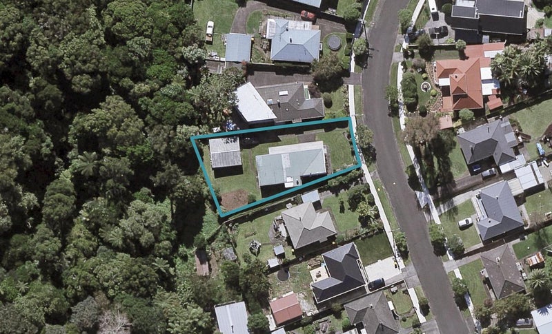 23 Budleigh Street, Frankleigh Park, New Plymouth - Carousel 1