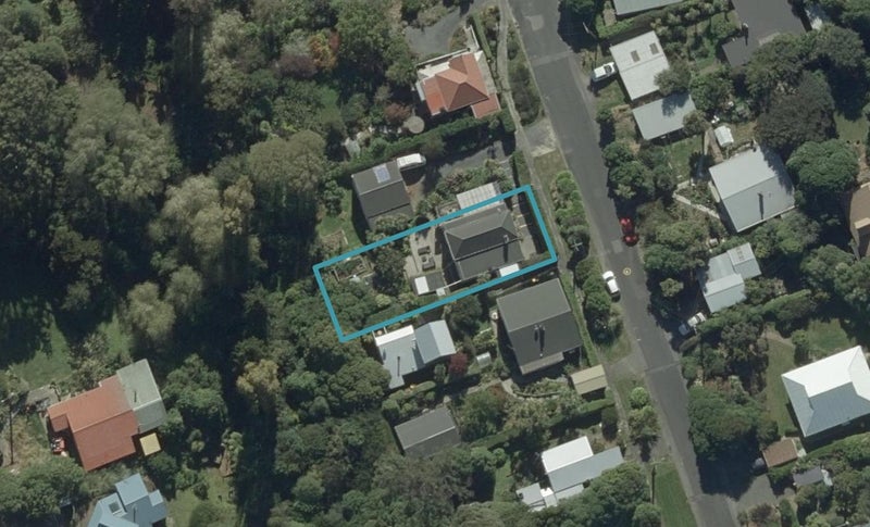 12 Moerangi Street, Broad Bay, Dunedin - Carousel 1
