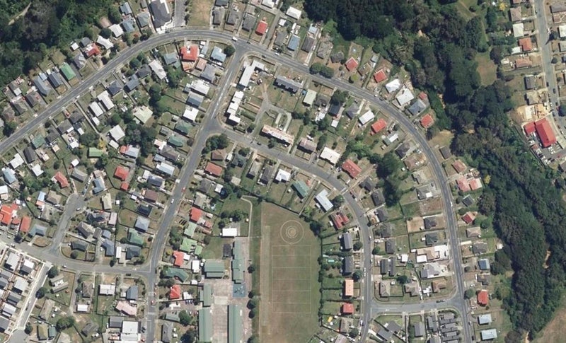 10 Miranda Street, Cannons Creek, Porirua - Carousel 1