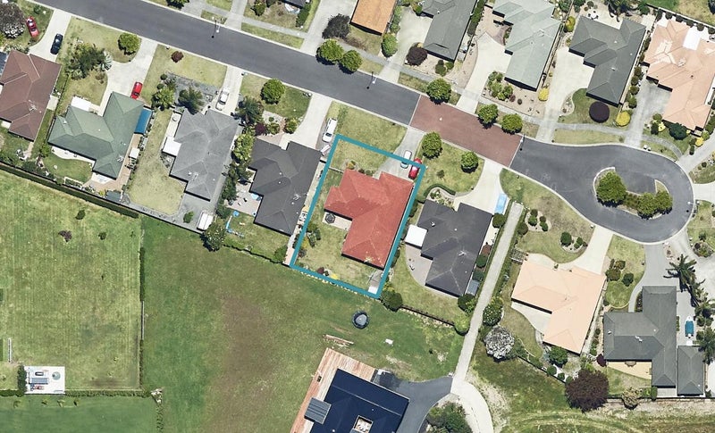 38 Mcleod Place, Papamoa Beach, Papamoa - Carousel 1