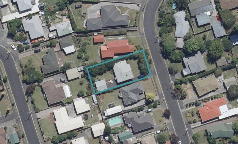 21 Beech Crescent, Hillcrest, Hamilton - Carousel 1