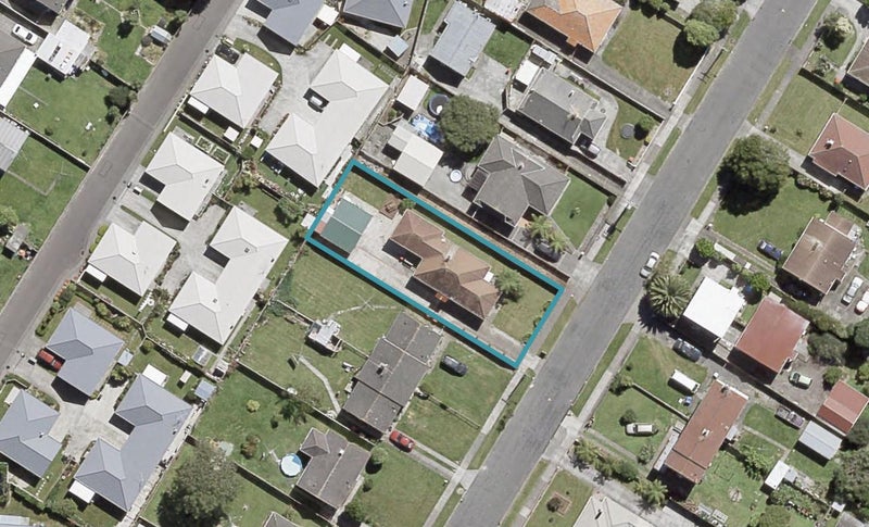 33 Biddle Crescent, Taita, Lower Hutt - Carousel 1