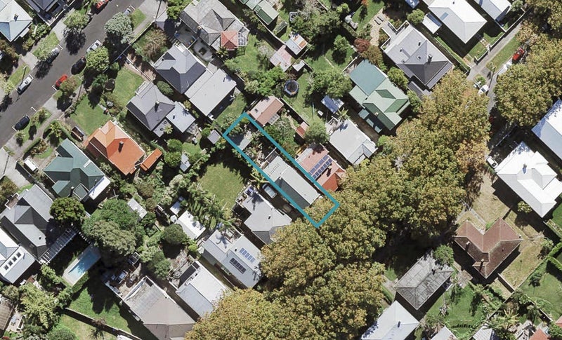 21 Castle Street, Grey Lynn, Auckland - Carousel 1