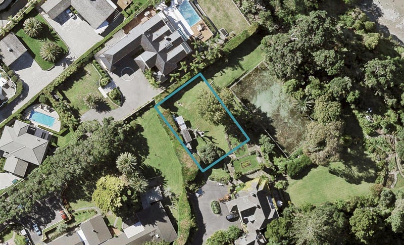 225D Bleakhouse Road, Mellons Bay, Auckland - Carousel 1