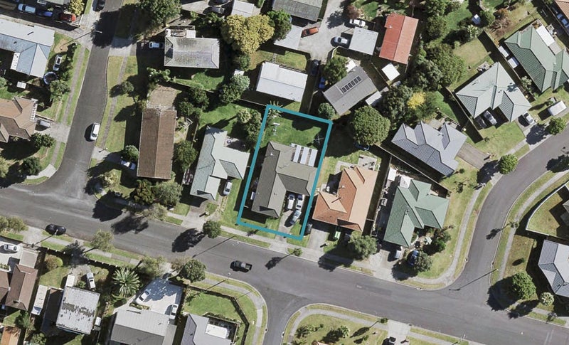 30 Waimahia Avenue, Weymouth, Auckland - Carousel 1