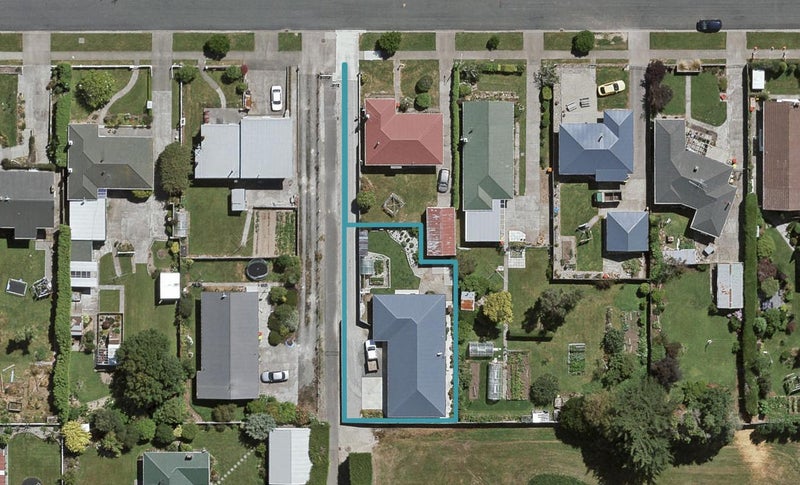 37 Nichol Street, Heidelberg, Invercargill - Carousel 1