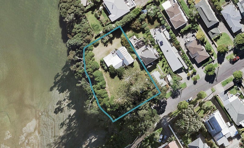 47 Wright Road, Point Chevalier, Auckland - Carousel 1