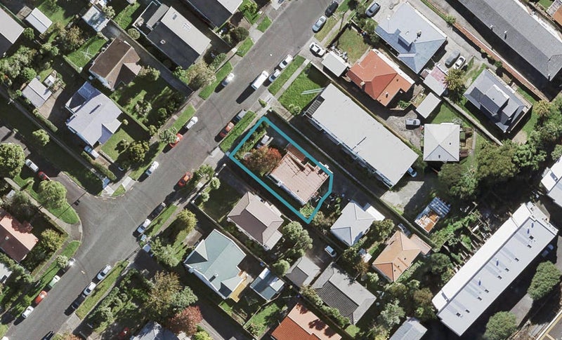 1/16 Willcott Street, Mount Albert, Auckland - Carousel 1