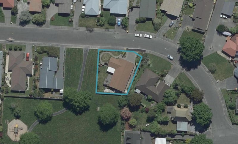 23 Regency Crescent, Redwood, Christchurch - Carousel 1