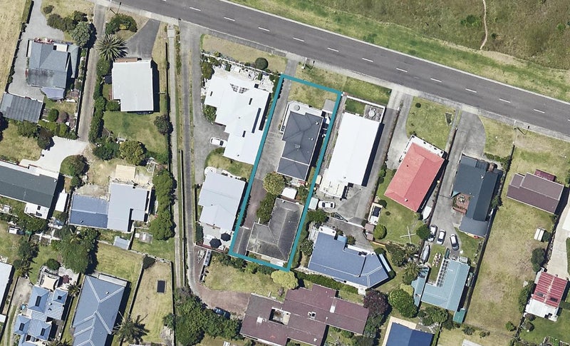 2/42 OCEAN RD, Coastlands, OHOPE - Carousel 1