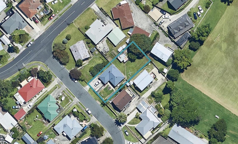4 Oriana Crescent, Bellevue, Tauranga - Carousel 1
