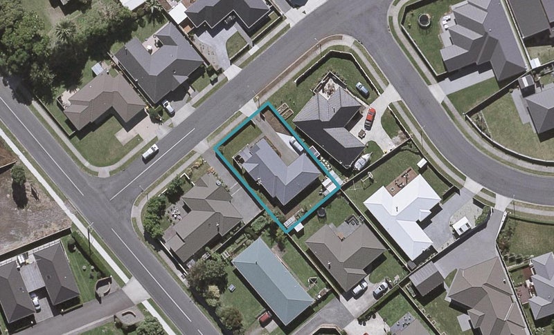 4 Keene Drive, Bell Block, New Plymouth - Carousel 1