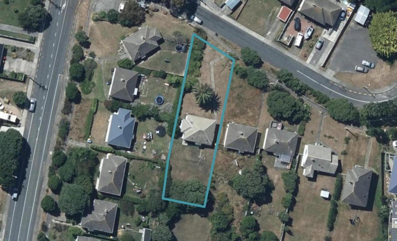 4 Downes Street, Titahi Bay, Porirua - Carousel 1