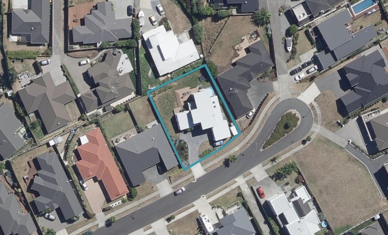 13 Raddington Way, Huntington, Hamilton - Carousel 1