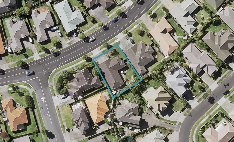 220 Kilkenny Drive, East Tamaki Heights, Auckland - Carousel 1