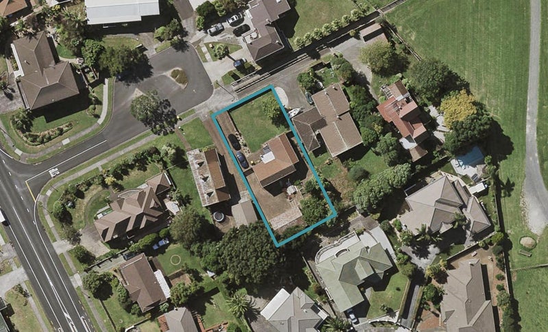5 Tadley Court, Goodwood Heights, Auckland - Carousel 1